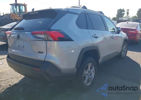 2025 Toyota Rav4 Xle z USA, uszkodzony, nr VIN 2T3W1RFV4SW401502